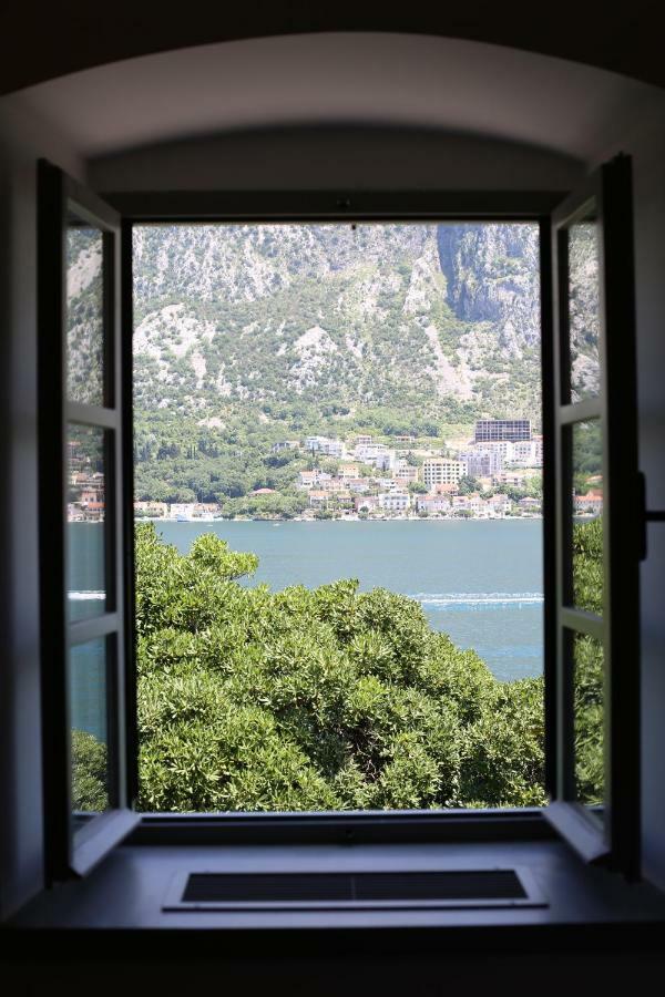 Bed and Breakfast Palazzo Sbutega Kotor Exterior foto